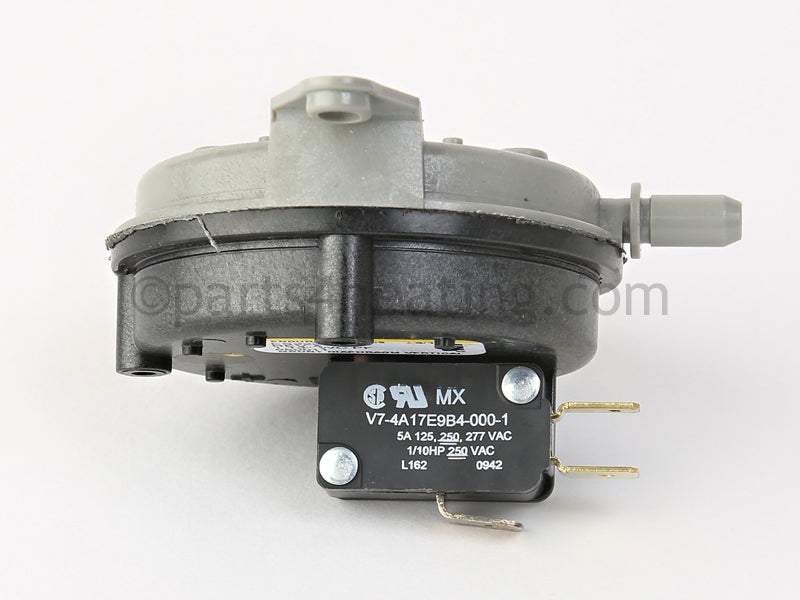 Crown Sea Level Vacuum Switch - Part Number: 650011