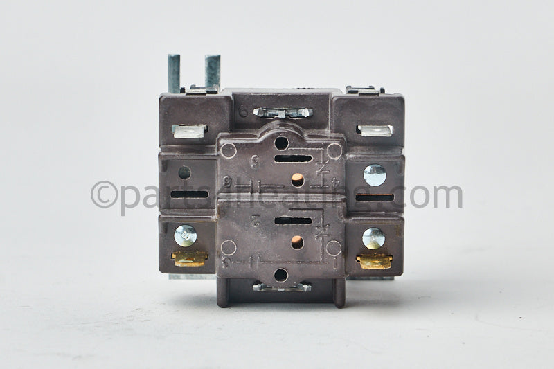 Burnham Relay Spst - Steam And Gravity Only Water Only Honeywell R8222K1000 - Part Number: 80160127