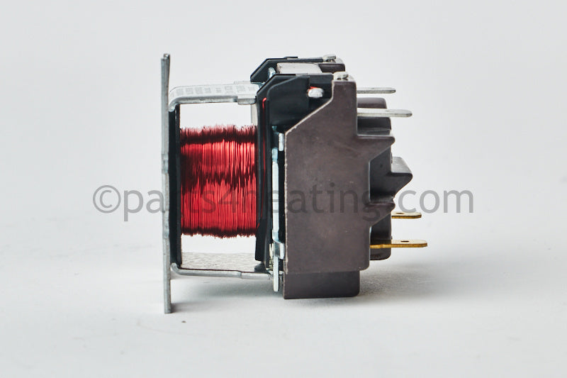 Burnham Relay Spst - Steam And Gravity Only Water Only Honeywell R8222K1000 - Part Number: 80160127