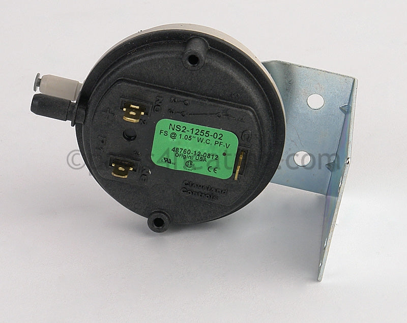 Cleveland Controls Pressure Switch Nat Prior To Serial E05H0017 - Part Number: NS2125502 </SPAN> <SPAN STYLE='COLOR: GREEN; FONT-WEIGHT:BOLD'>