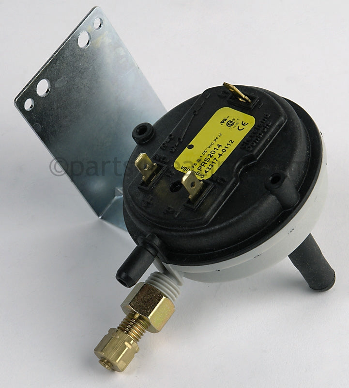 Lochinvar Pressure Switch, Nat After Serial# E05H00176040, C(B,W) 1436 - Part Number: PRS2014